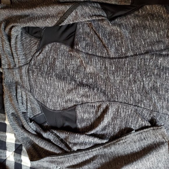 Lululemon wrap jacket - Picture 3 of 8